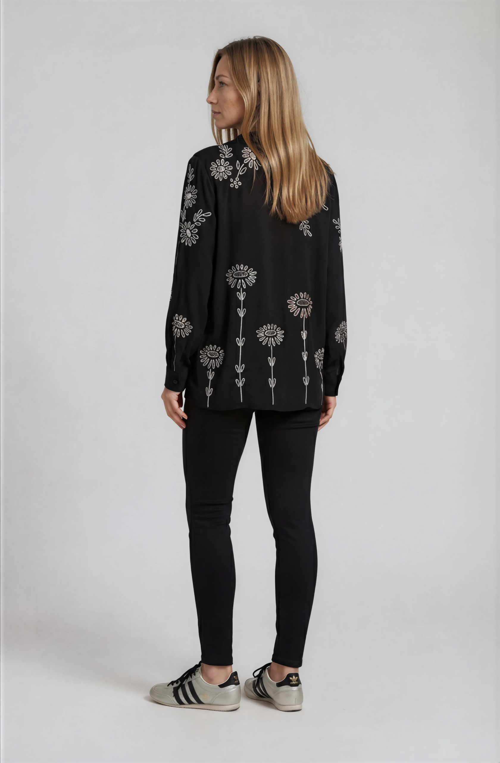 IMG_0797-IMG_0689-women bottom 03_front-Claire-Studio-2